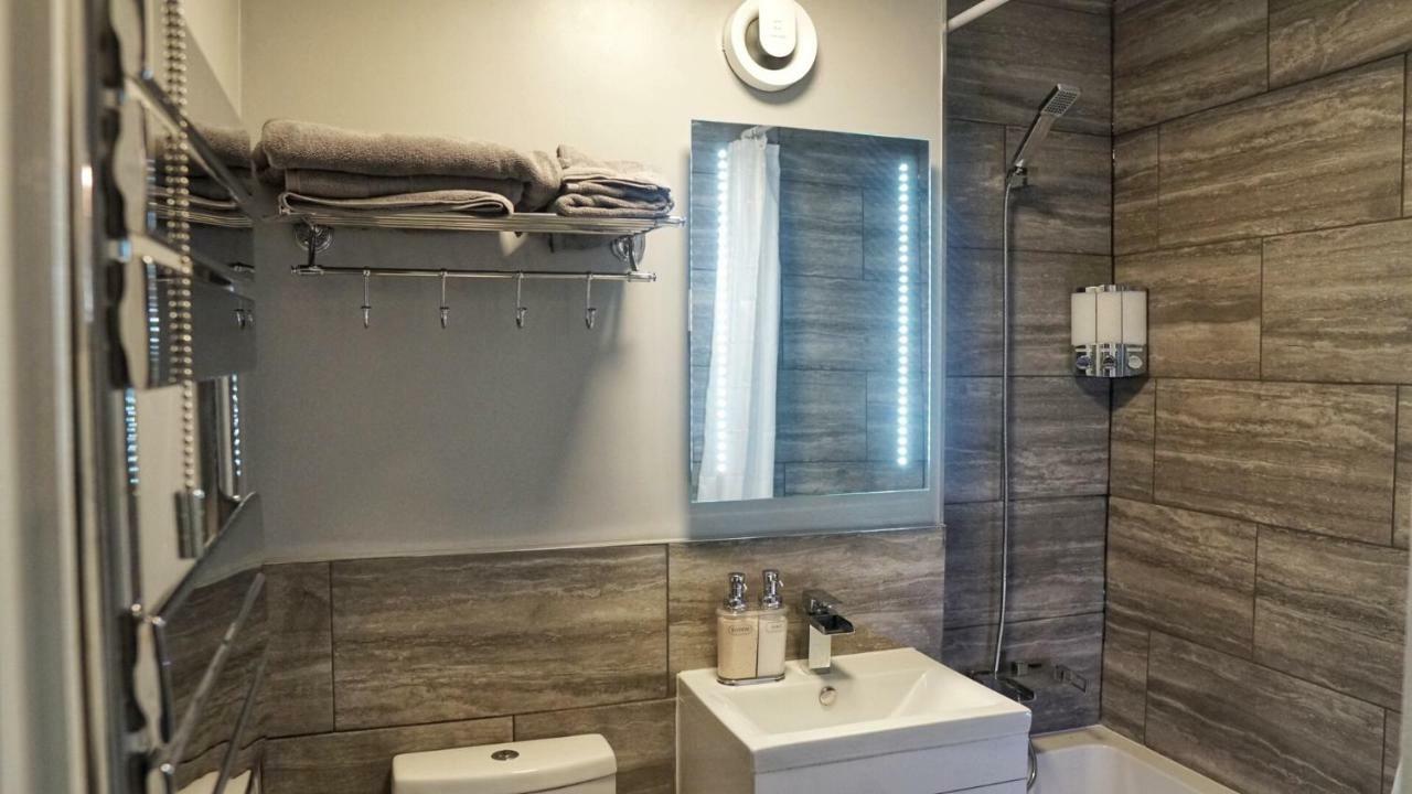 North London Apartment - Edmonton Exteriör bild